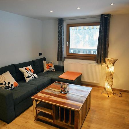 Gaestehaus Lina Apartment เทียร์ซี ภายนอก รูปภาพ
