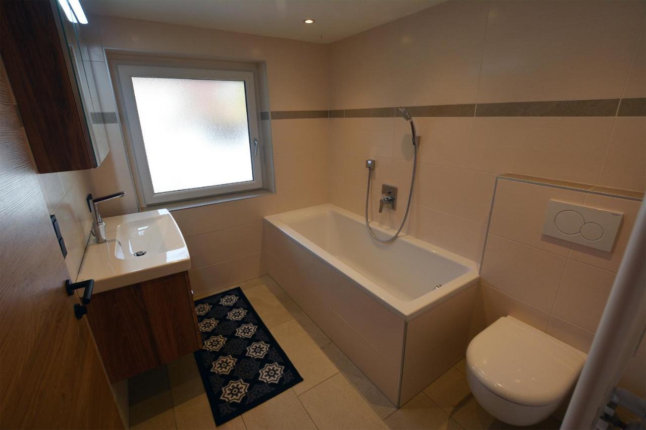 Gaestehaus Lina Apartment เทียร์ซี ภายนอก รูปภาพ