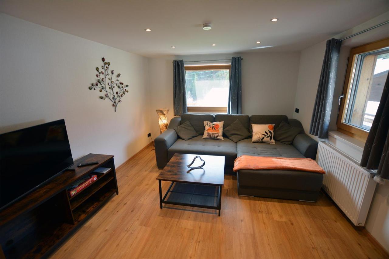 Gaestehaus Lina Apartment เทียร์ซี ภายนอก รูปภาพ